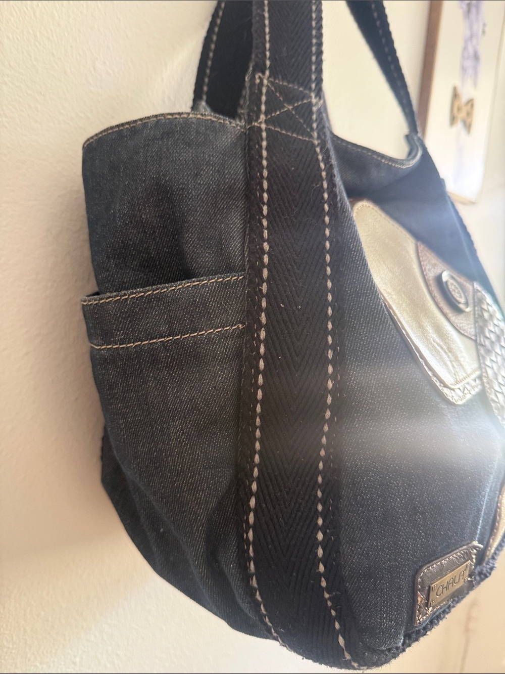 Chala denim Tote Bag with Dog Appliqué in Black and Cream - Picture 4 of 6